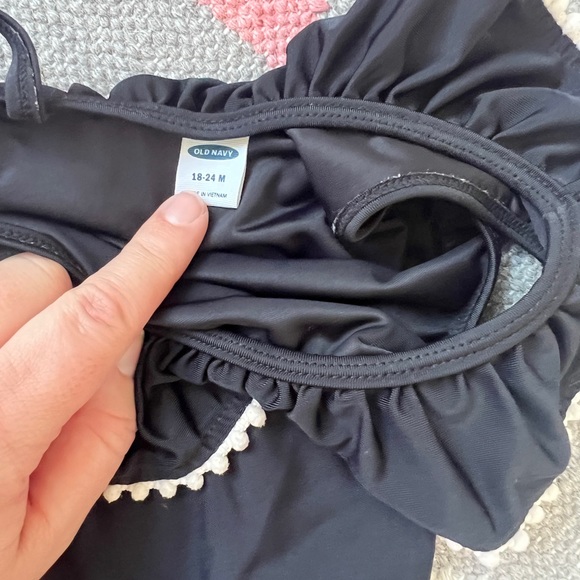 Old Navy girls one shoulder bathing suit - Picture 2 of 2